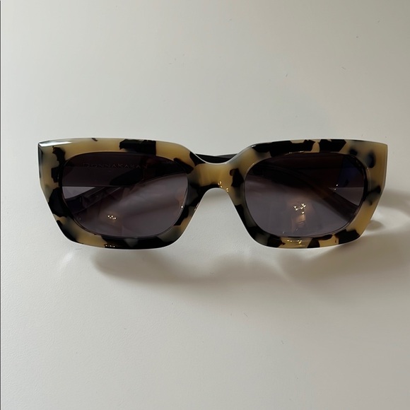 Donna Karan Modern Icons Rectangle Tortoise Shell Sunglasses - Picture 1 of 5